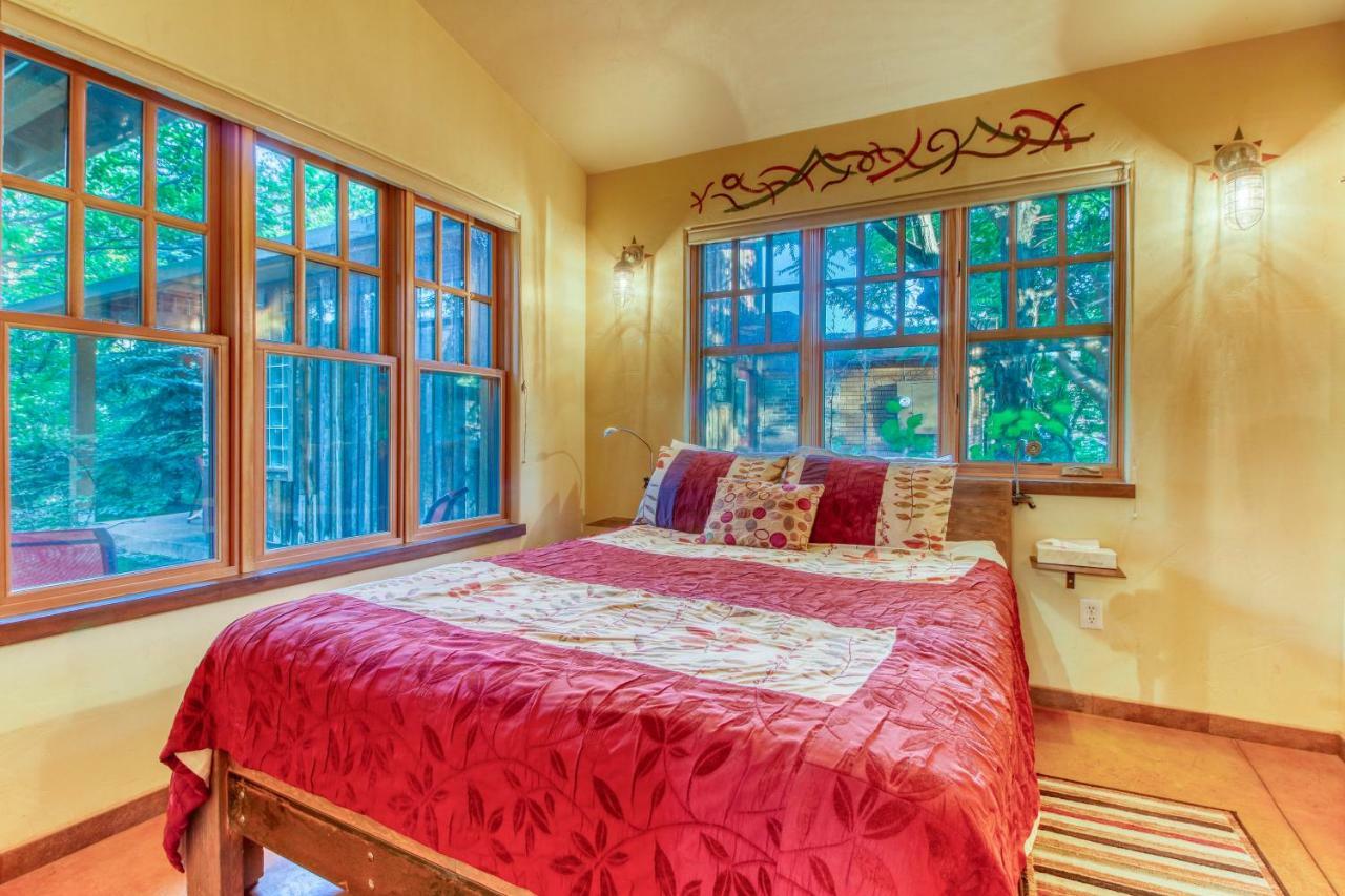 Creekside Guest Cottage Моаб Экстерьер фото