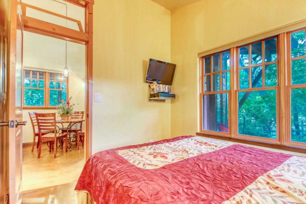 Creekside Guest Cottage Моаб Экстерьер фото